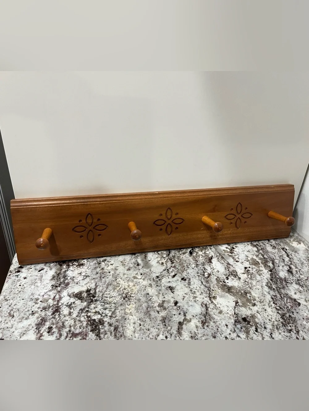 Vintage Longaberger Wooden 4 Peg Coat Rack – Cottagecore Farmhouse Cozy Country
